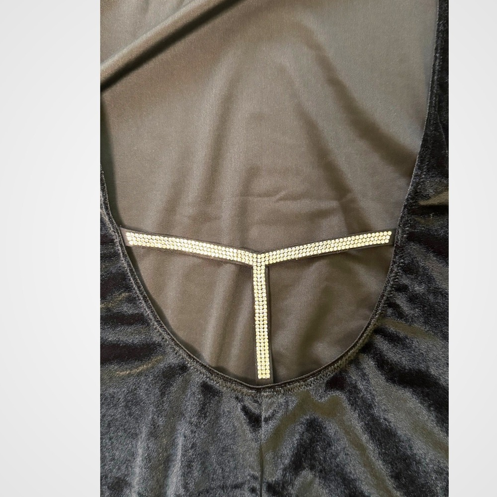 Victoria's Secret Black Velvet Long Sleeve Rhinestone Open Back Bodysuit NWT M - Picture 4 of 4